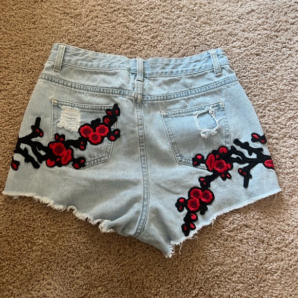 Asilio Women’s Floral Embroidered Jean Shorts - Picture 2 of 12